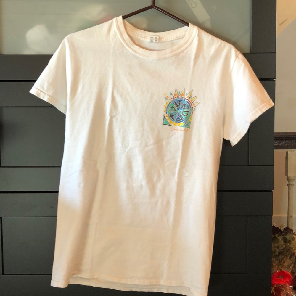 Undefeated tee japan exclusive